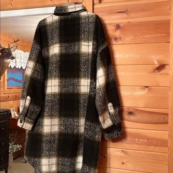 Steve Madden unlined flannel coat/shirt. XXL - Picture 3 of 3